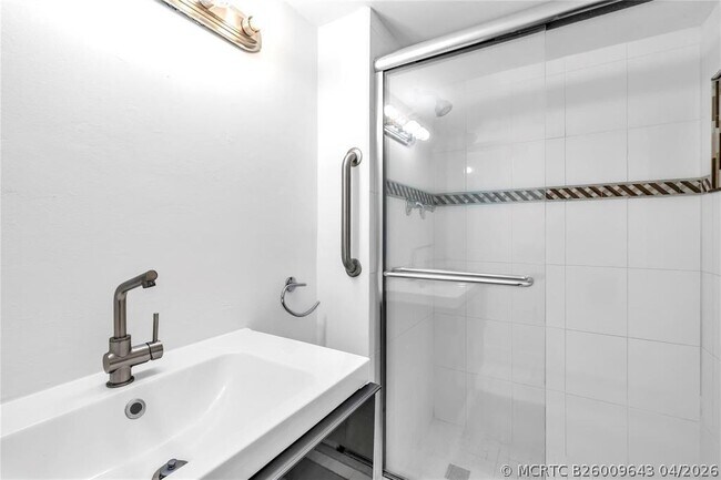 Building Photo - 2750 NE 183rd St