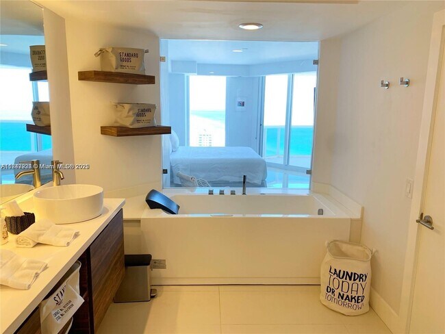 Building Photo - 4779 Collins Ave