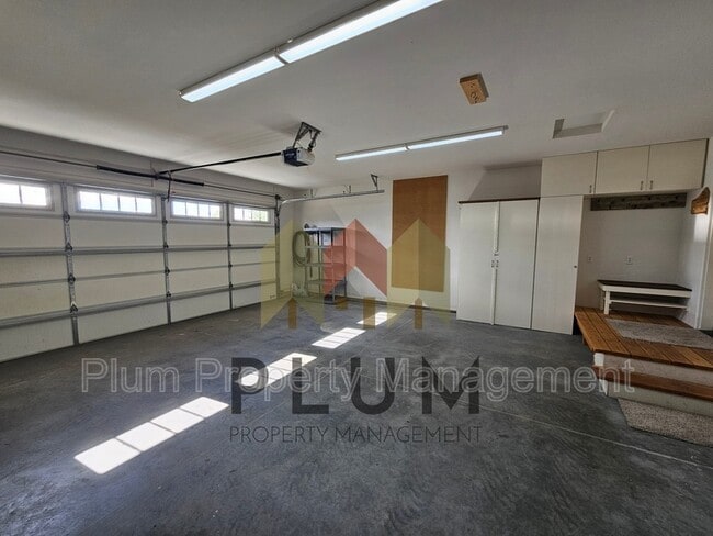 Building Photo - 522 Diane Ln