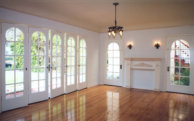 Building Photo - 2268 Beachwood Dr