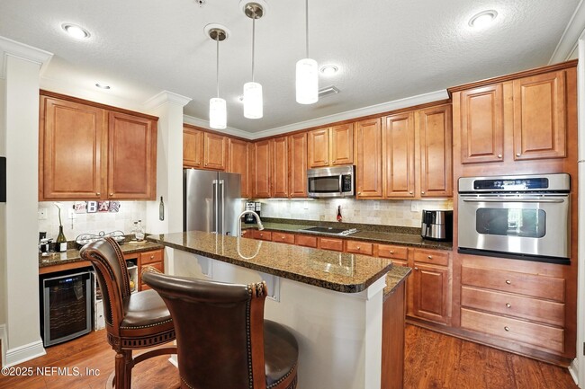 Building Photo - 4300 S Beach Pkwy