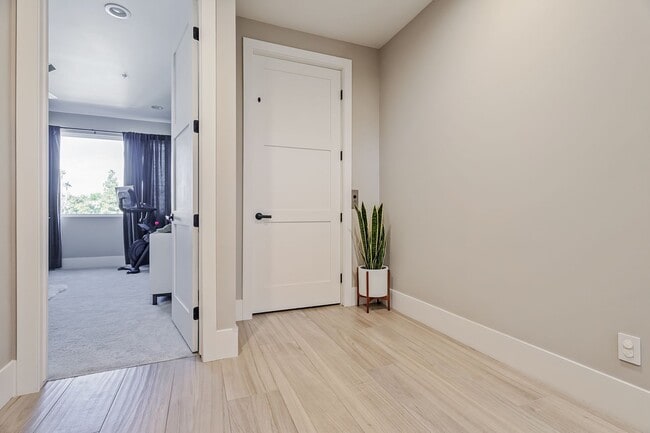 Building Photo - 3107 N 70th St