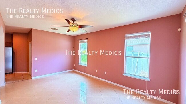 Building Photo - 4067 Knott Dr