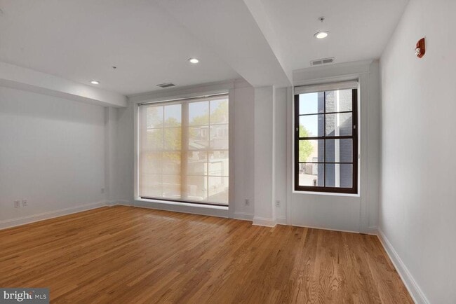 Building Photo - 1351 Wisconsin Ave NW