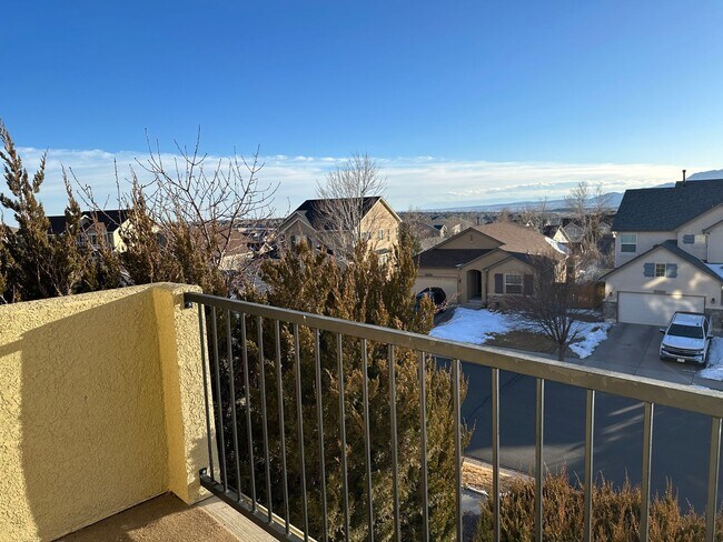 Building Photo - Spacious 3 bedroom townhome near Peterson ...