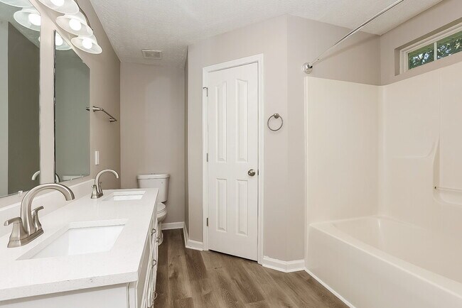Building Photo - 1530 River Rock Blvd
