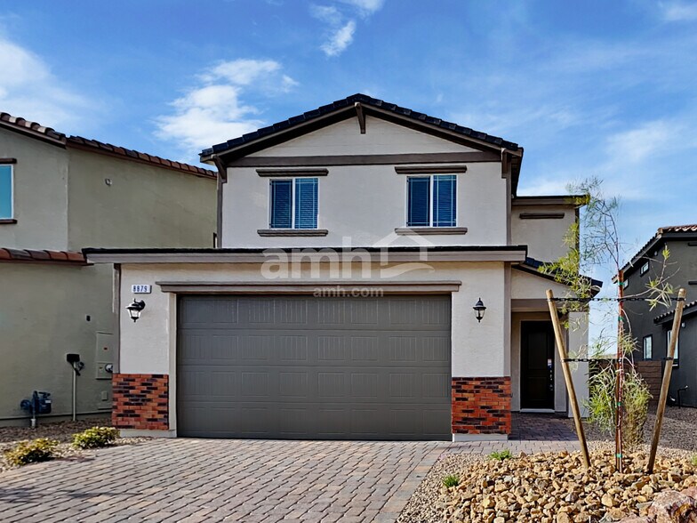 Primary Photo - 8879 Tiger Tooth Ave