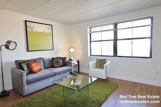 Building Photo - 801 Tremont St