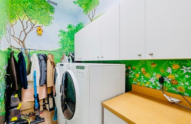 Building Photo - Luxurious 3 Bed 4 Bath Private Single-Story Sanctuary on 1.2 acres