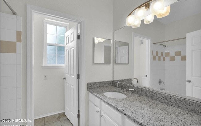 Building Photo - 13810 Sutton Park Dr N