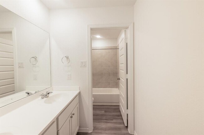 Building Photo - 16734 Rover Ln