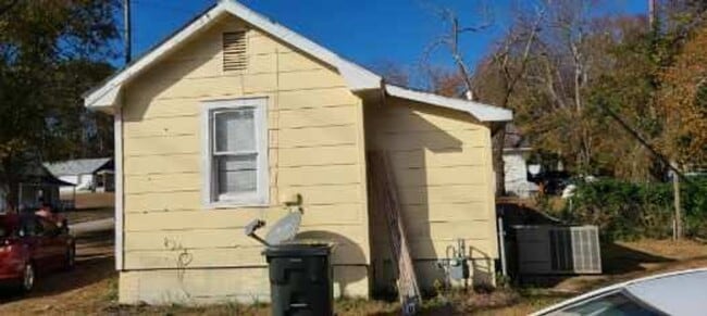 Primary Photo - 2BEDROOM 1BATH