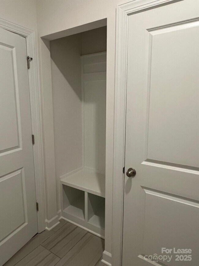 Building Photo - 1233 30th St Ln NE