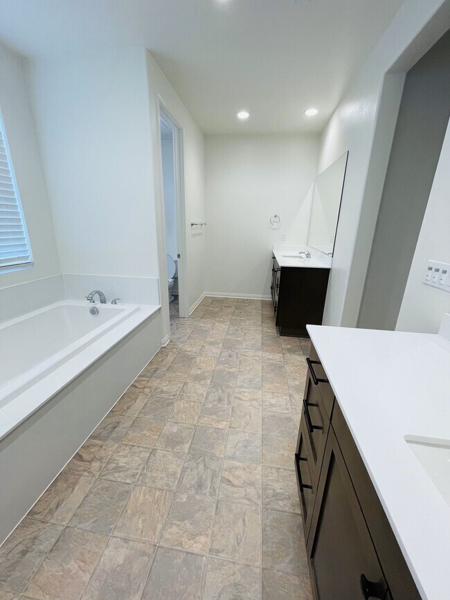 Building Photo - 30929 Palette Rd