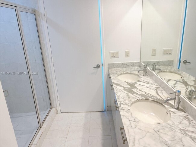 Building Photo - 951 Brickell Ave