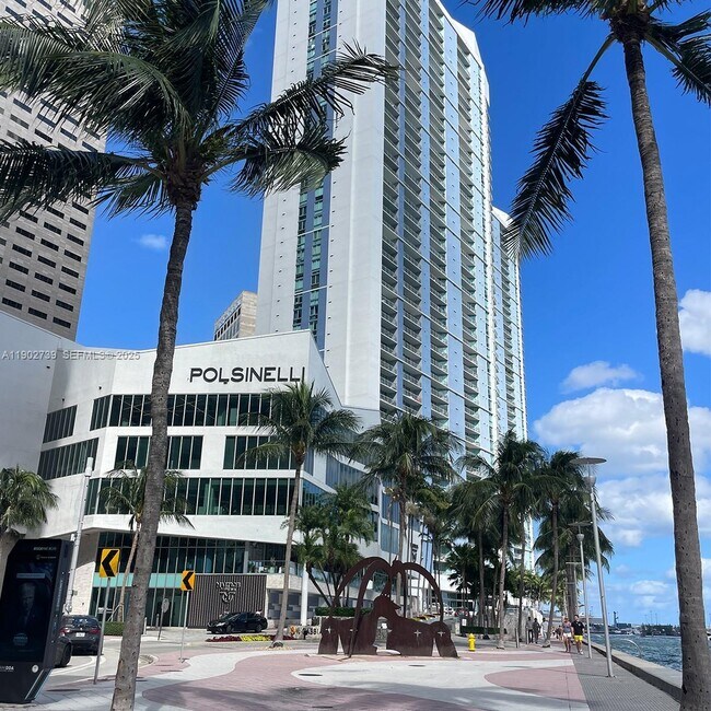 Building Photo - 335 S Biscayne Blvd