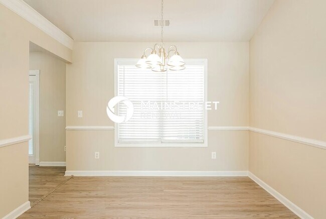 Building Photo - 4 Bedroom Pet-Friendly Home in Powder Springs, GA with Main Street Renewal