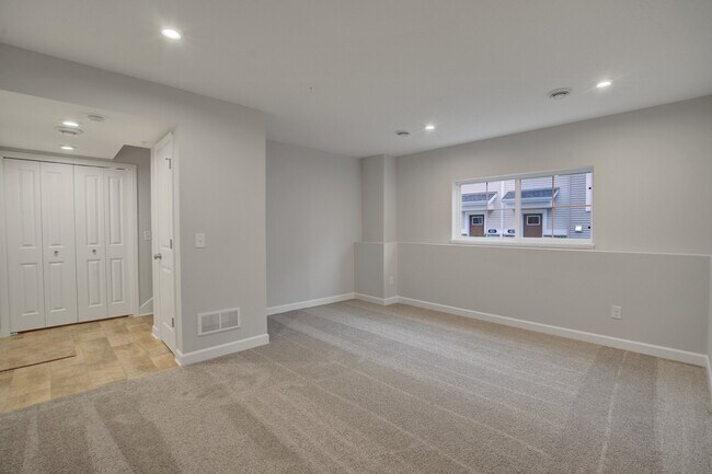 Recreation Room or can be used as Bedroom 4 - 849 Roselyn Dr