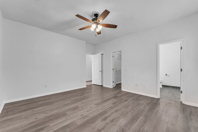 Building Photo - 21 Glencove Ct