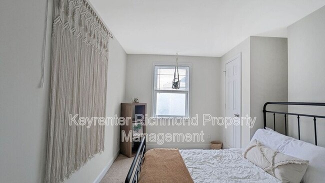 Building Photo - 2003 Cedar St