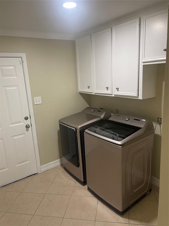 Building Photo - 7811 Echo Brook Dr