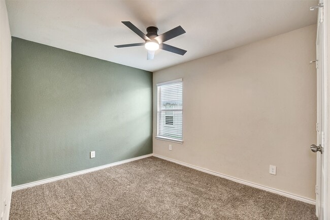 Building Photo - 1006 Fannin St