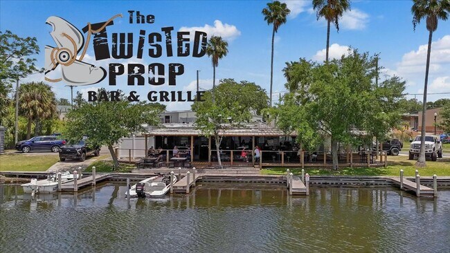 Building Photo - 3824 Gaines Dr