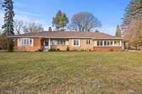 Building Photo - 95 Hillsdale Rd