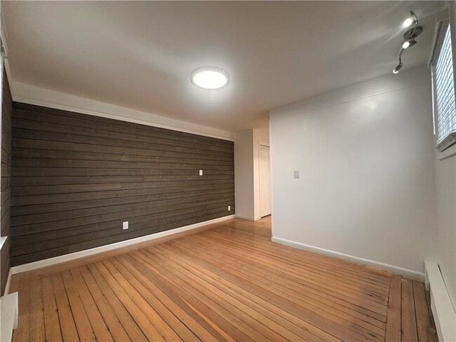 Building Photo - 31 Ceres St