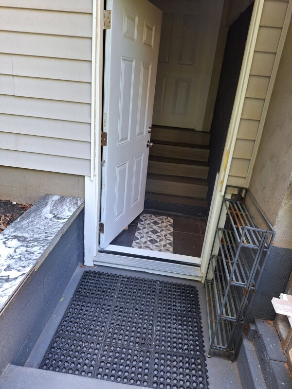 Building Photo - 4012 Bald Hill Terrace