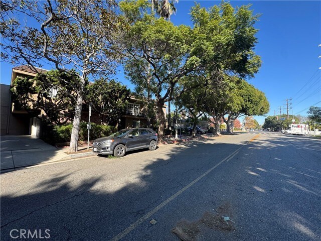 Building Photo - 3219 Colorado Ave