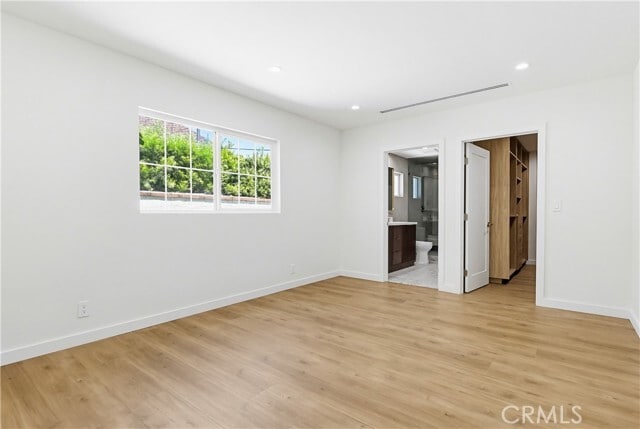 Building Photo - 5440 Alcove Ave