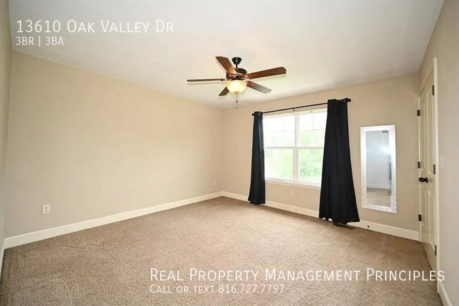Building Photo - 13610 Oak Valley Dr