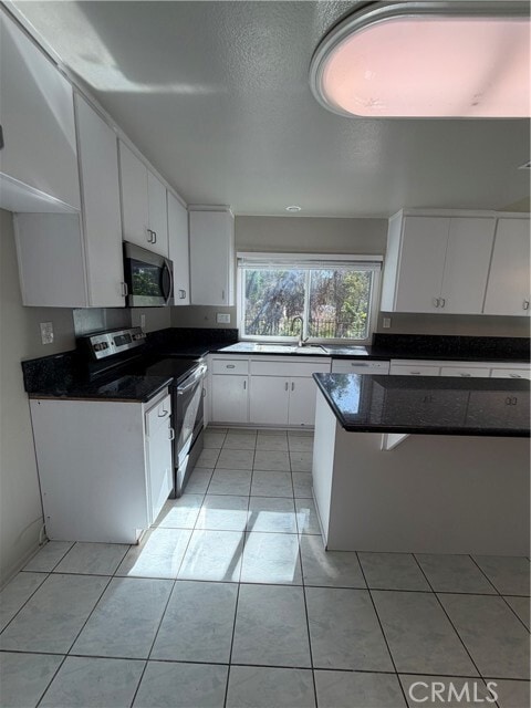 Building Photo - 2866 Treeview Pl