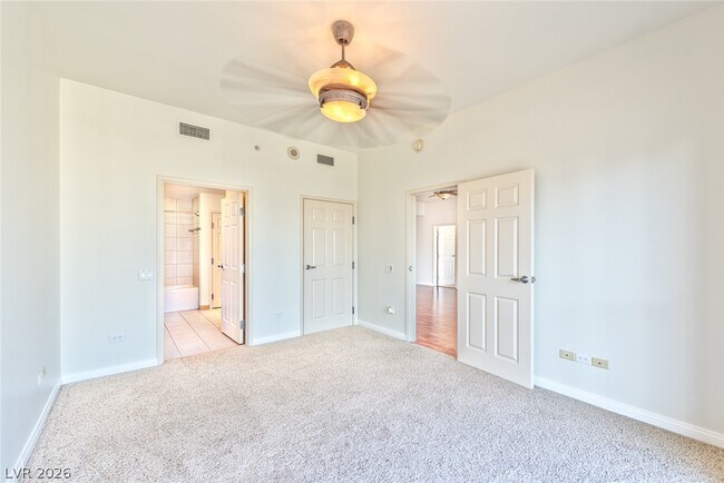 Building Photo - 200 W Sahara Ave