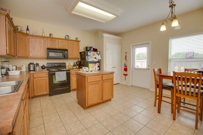 Building Photo - 7534 Angelwing Dr