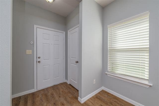 Building Photo - 2030 Brookes St