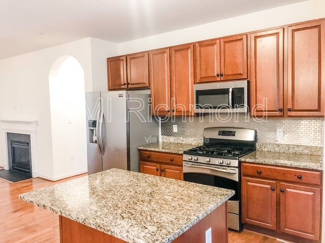 Building Photo - 4707 Brydes Ln