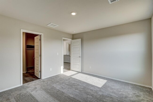 Building Photo - 11832 KAMERON Wy