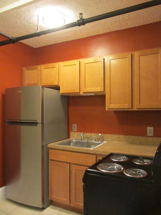 Building Photo - 32 Alfred St