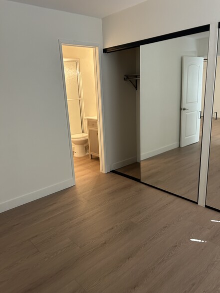 Building Photo - 5259 Corteen Pl