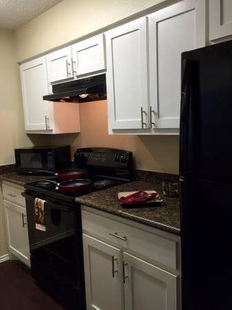 Building Photo - 315 Belmont St