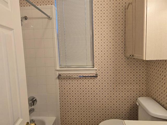 Building Photo - 5940 Rosebud Dr