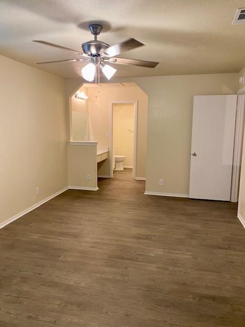 Building Photo - 1402 Summer Creek Dr