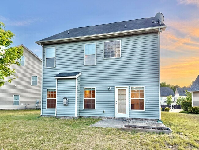 Building Photo - Spacious 3BR/2.5BA Home on Quiet Cul-de-Sac in Knightdale's Churchill Community