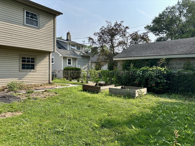 Building Photo - 574 Ardmore Dr