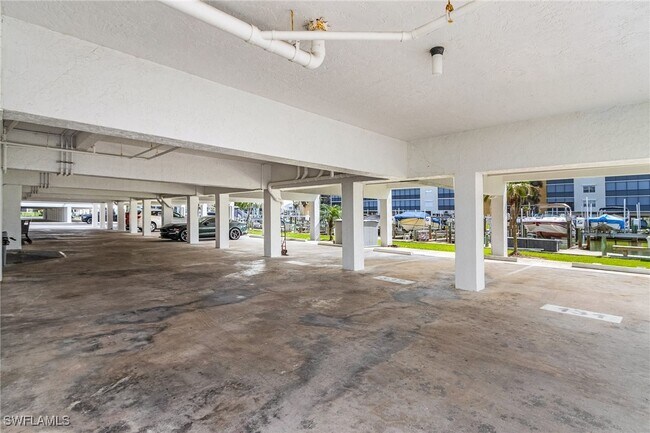 Building Photo - 4531 Bay Beach Ln