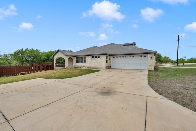 Primary Photo - 623 Skyline Dr
