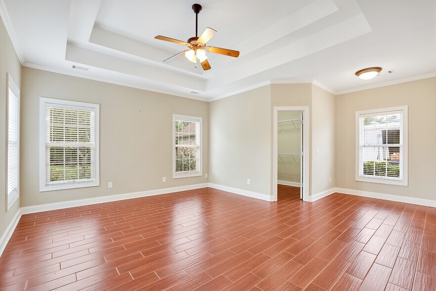 Building Photo - 614 Greene Dr