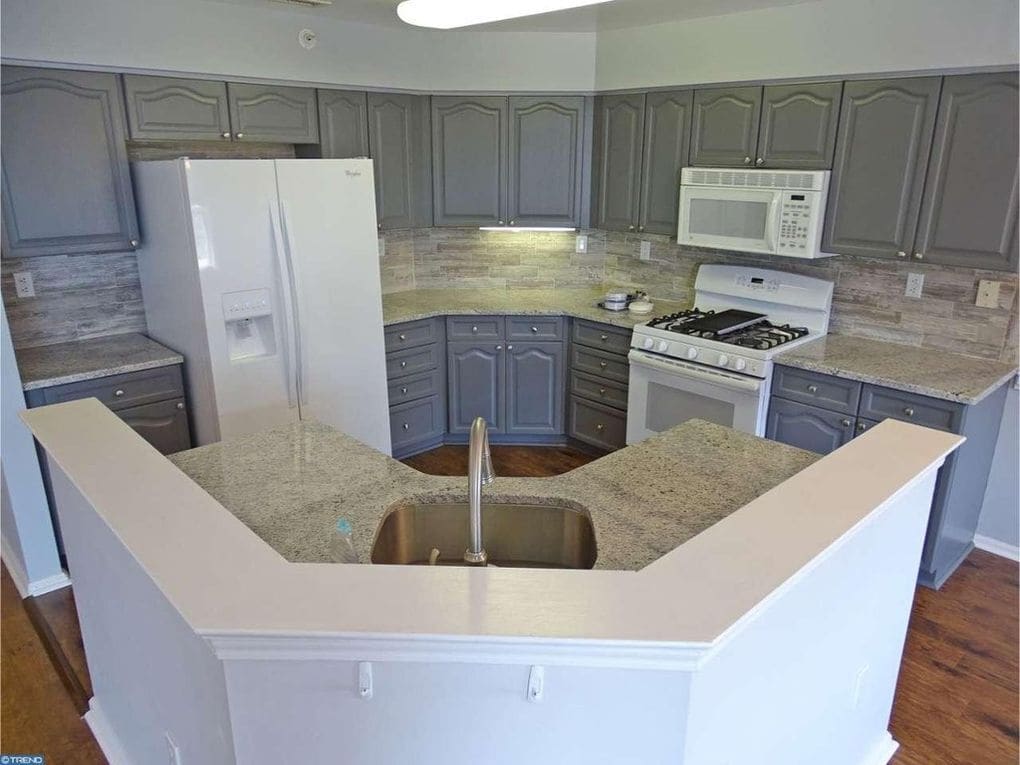 Building Photo - 202 Red Maple Ct